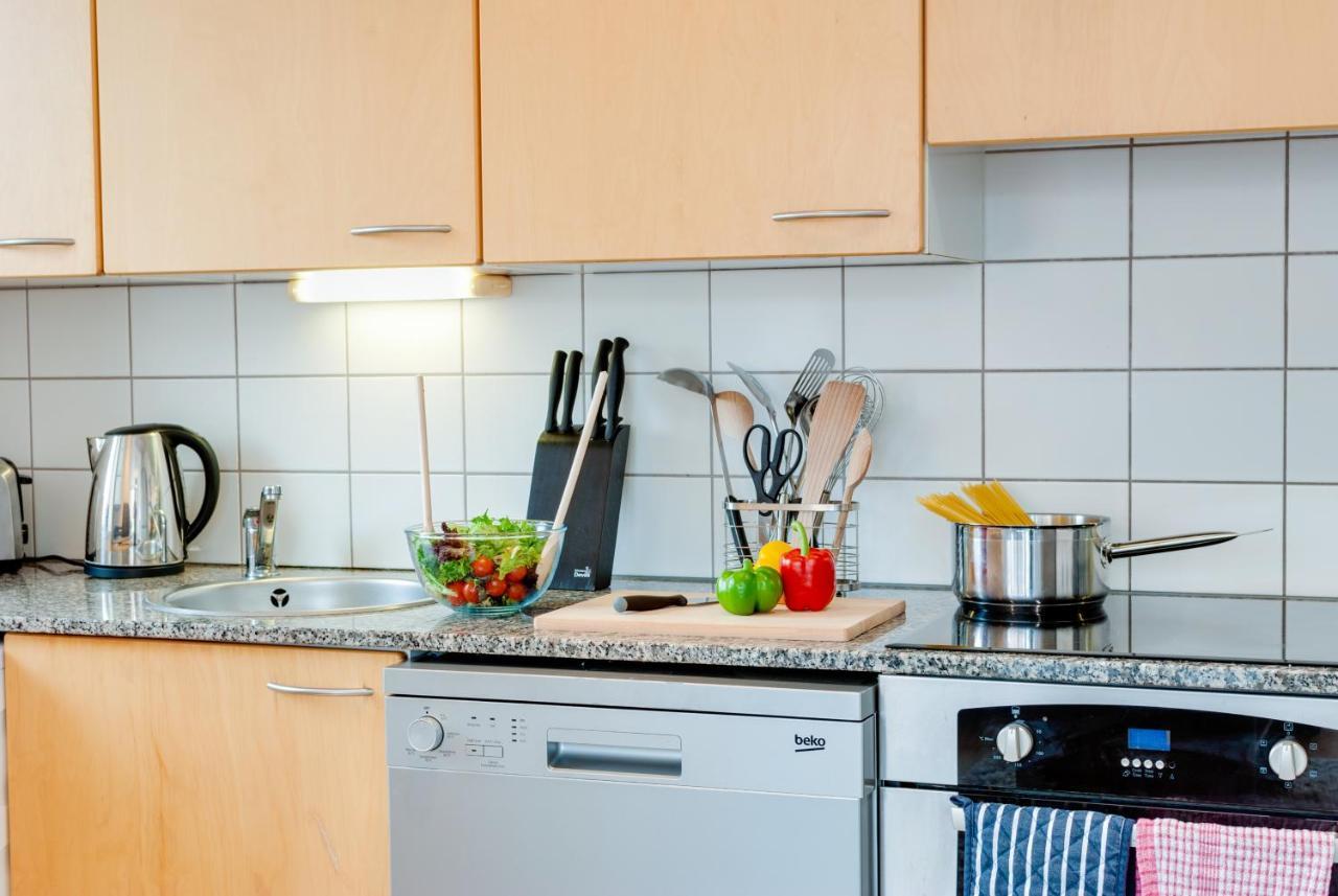 Base Serviced - The Docks Apartment *