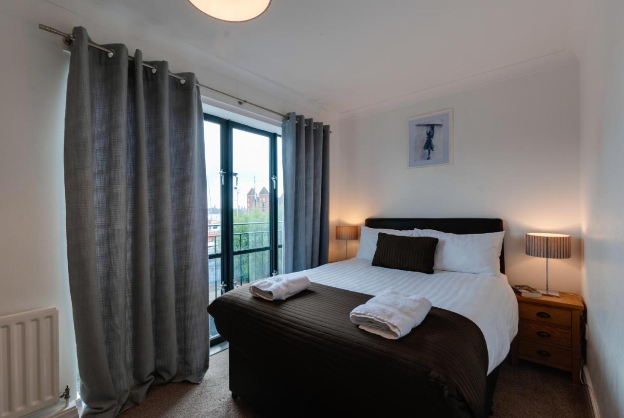 Base Serviced - The Docks Liverpool