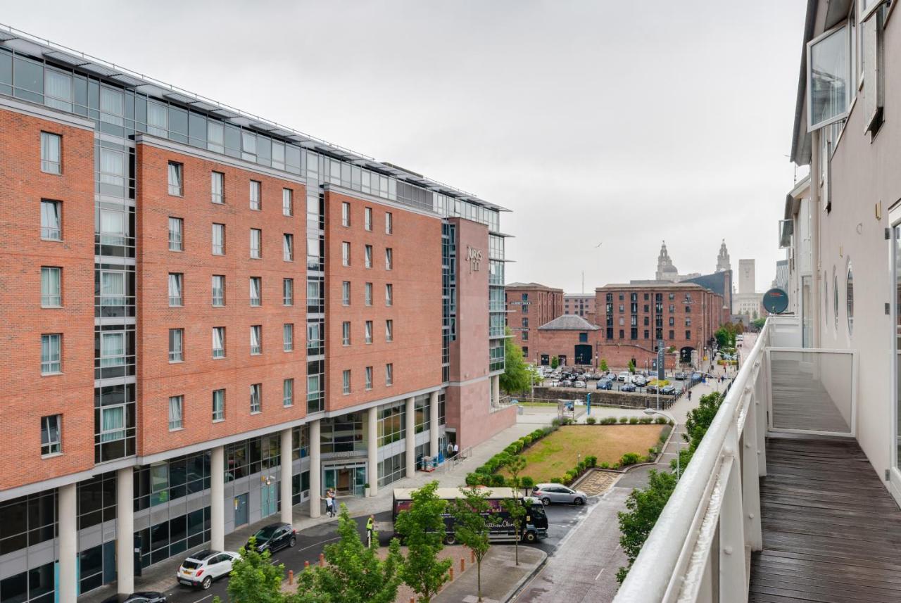 Apartment Base Serviced - The Docks