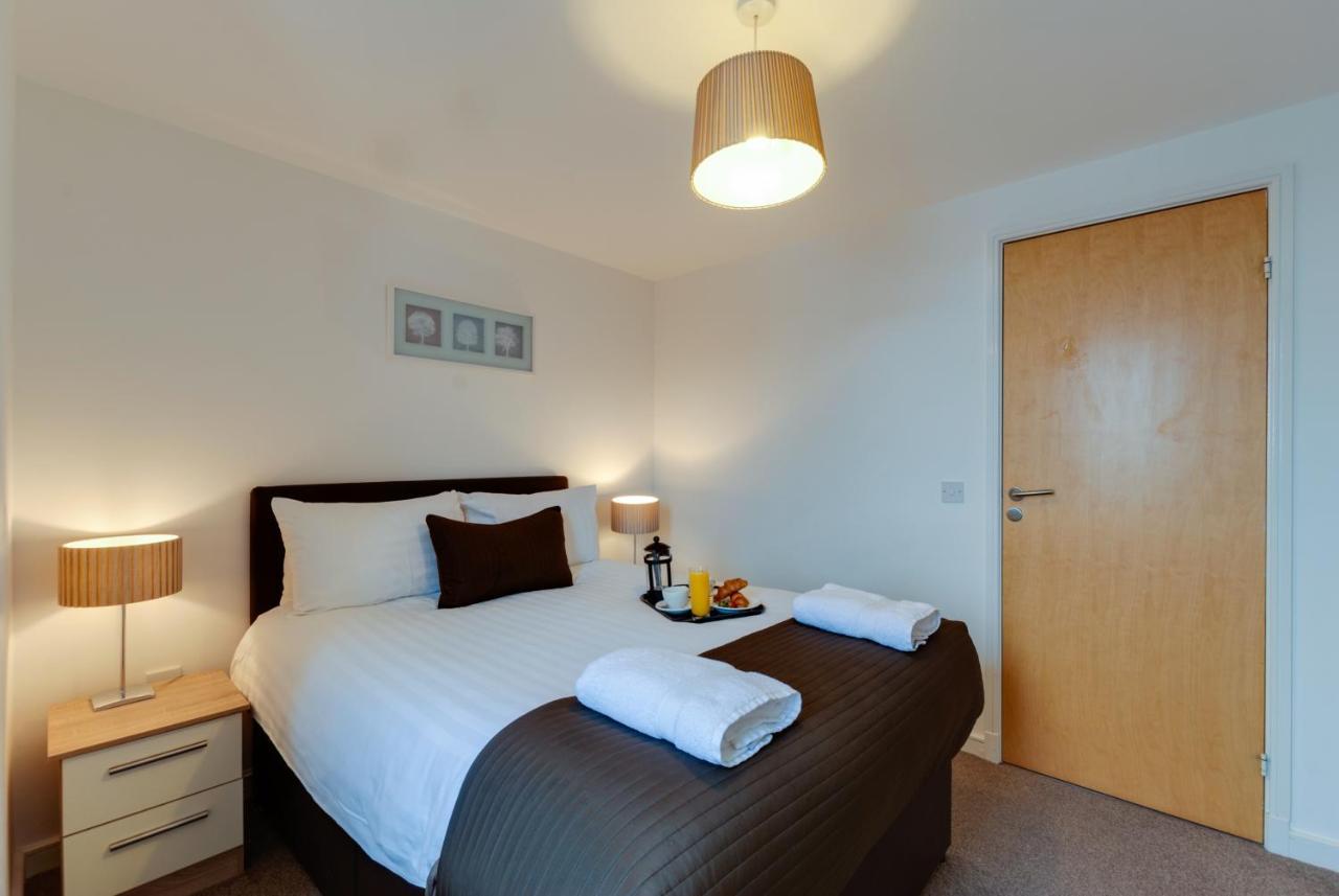Base Serviced - The Docks * Liverpool
