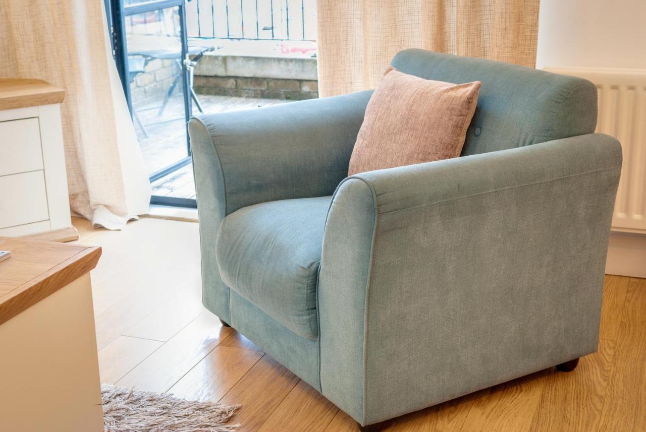 Base Serviced - The Docks Apartment Liverpool